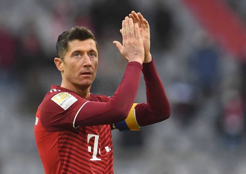 Lewandowski gia nhập Barcelona